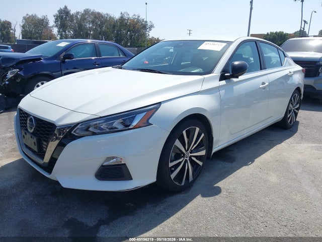 2021 Nissan ALTIMA SR FWD 照片 2