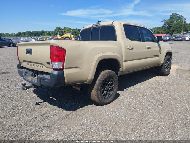 2017 Toyota TACOMA SR5 V6 — фото 4