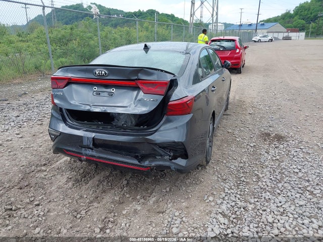 2021 KIA FORTE GT-LINE 照片 4