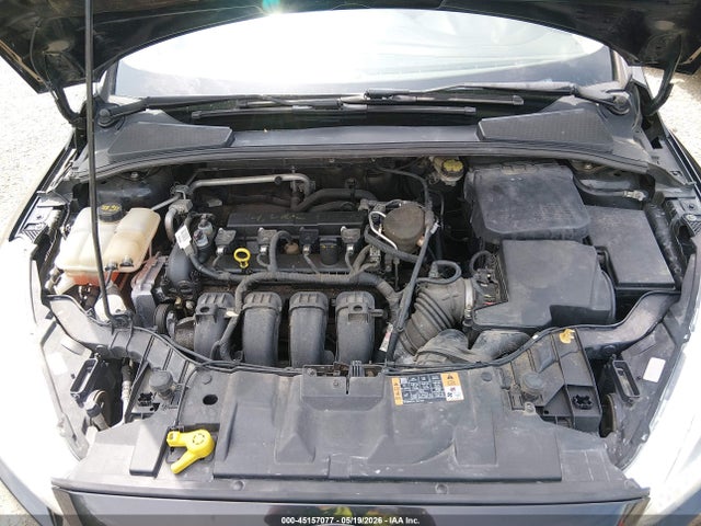 FORD FOCUS SE - 10