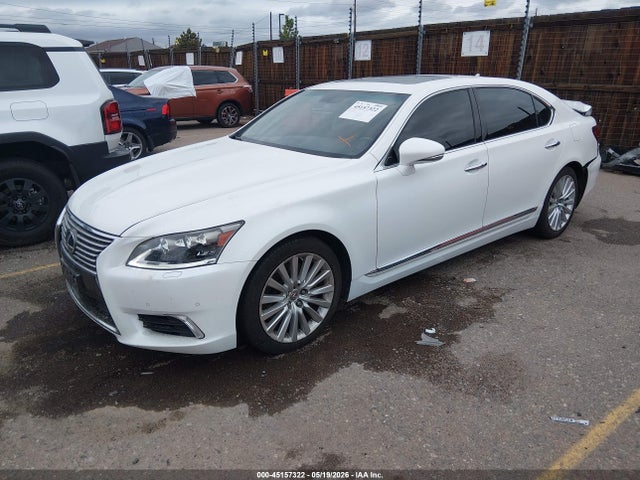 2013 Lexus LS 460 L photo 2