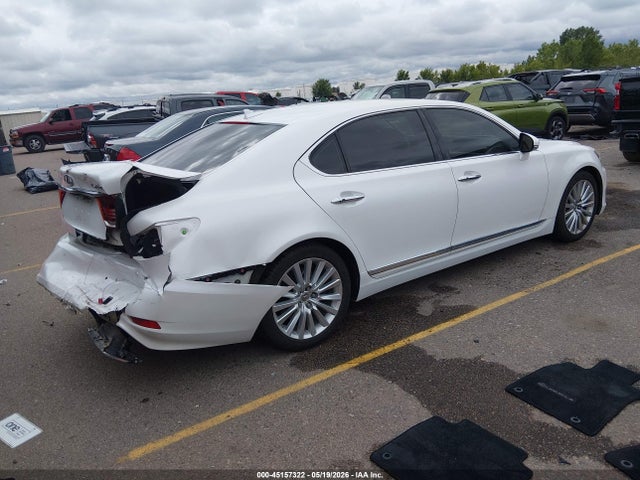 2013 Lexus LS 460 L photo 4