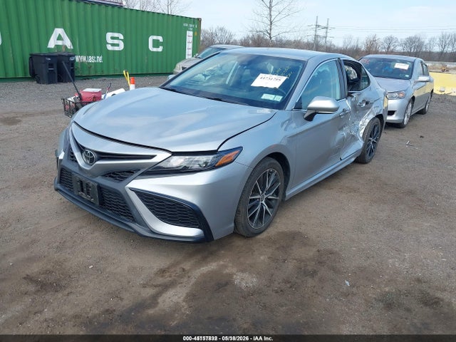 2022 Toyota CAMRY SE AWD — фото 2