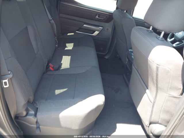 صورة 8 لـ 2025 Toyota TUNDRA SR5