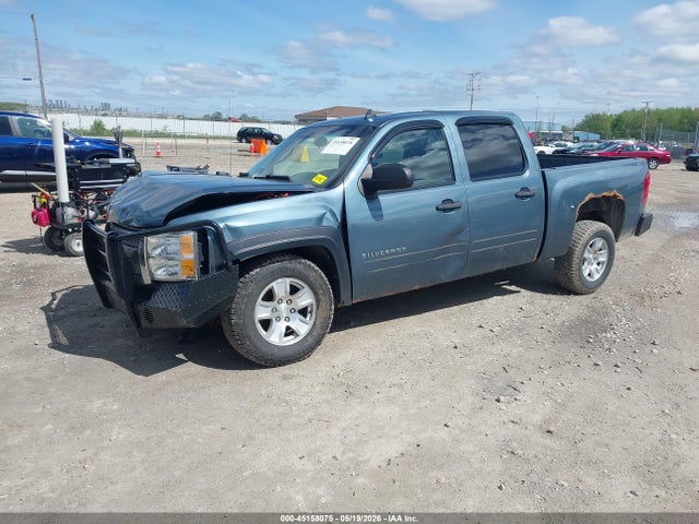2011 Chevrolet SILVERADO 1500 LT 照片 2