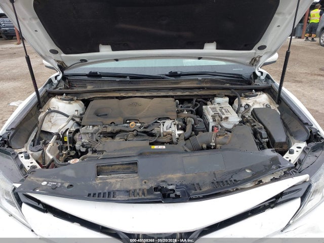 2019 Toyota CAMRY LE photo 10