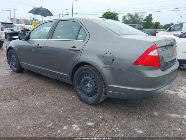 FORD FUSION SE - 3