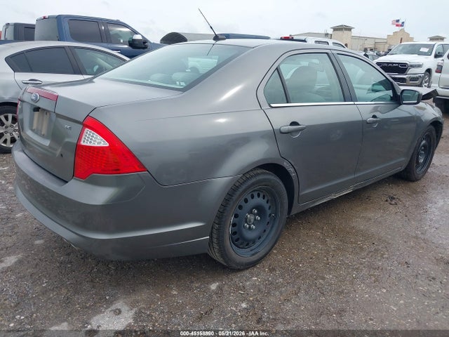 FORD FUSION SE - 4