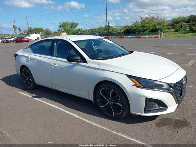 2025 Nissan ALTIMA SR FWD photo 1