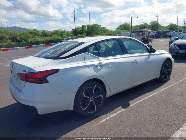2025 Nissan ALTIMA SR FWD photo 4