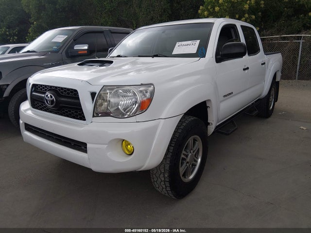 صورة 2 لـ 2011 Toyota TACOMA PRERUNNER V6