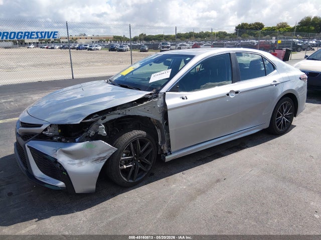 2024 Toyota CAMRY SE photo 2