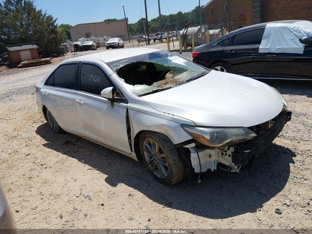 2017 TOYOTA CAMRY SE