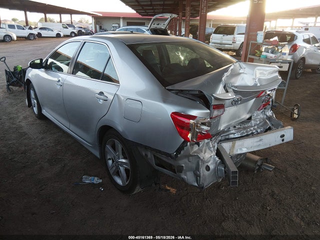 2014 Toyota CAMRY SE — миниатюра 3