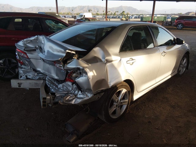 2014 Toyota CAMRY SE thumbnail 4