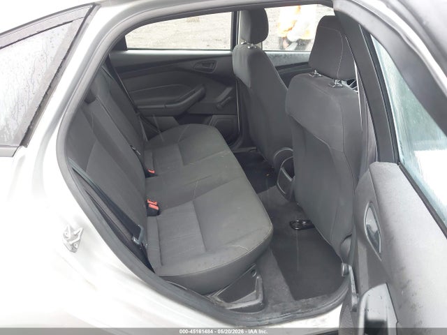 FORD FOCUS S - 8