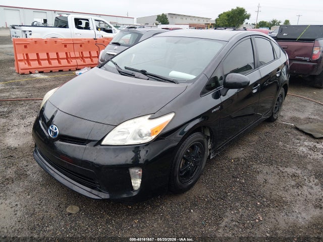 2014 Toyota PRIUS TWO — фото 2