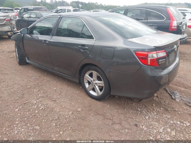 2014 Toyota CAMRY SE 照片 3