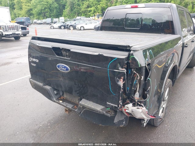 2016 FORD F-150 LARIAT photo 6