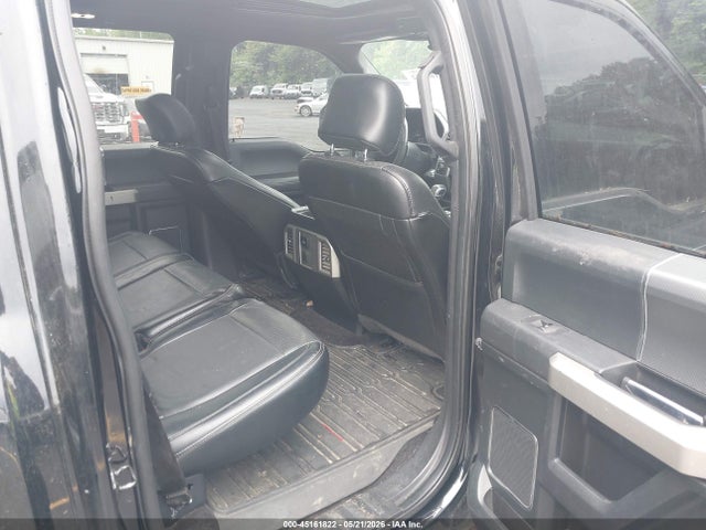 2016 FORD F-150 LARIAT photo 8