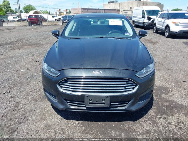 FORD FUSION SE - 6