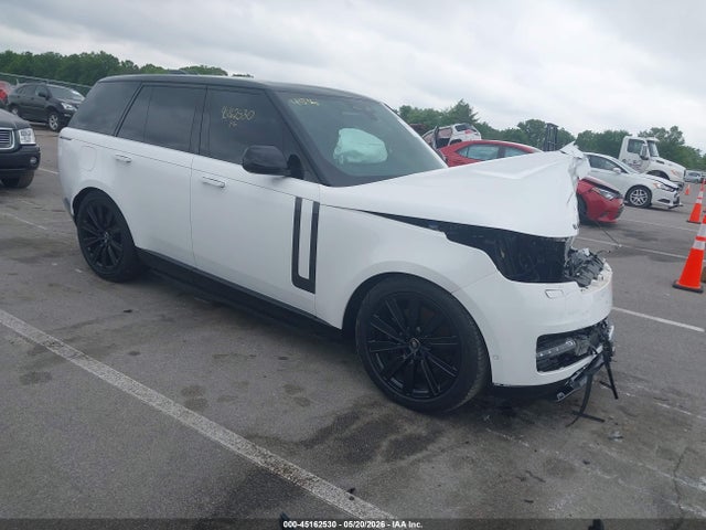 2025 Land Rover Range Rover P550E SE