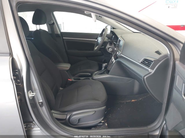 صورة 5 لـ 2019 Hyundai ELANTRA SEL