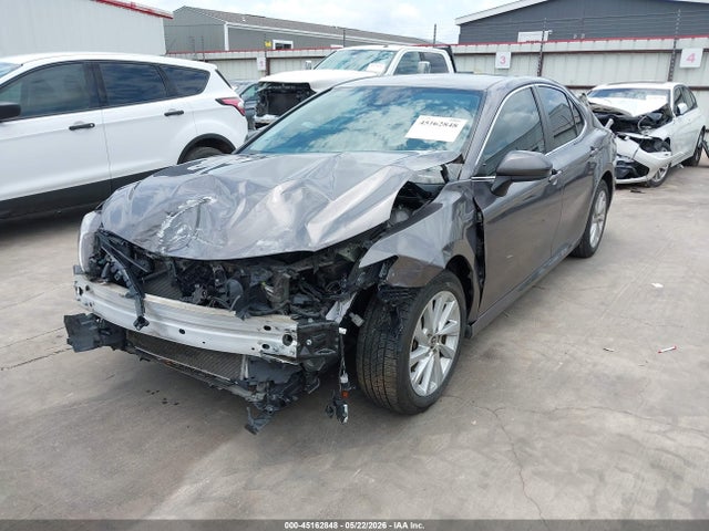 2021 Toyota CAMRY LE 照片 2