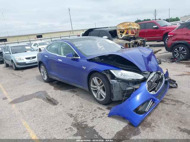 2014 TESLA MODEL S P85