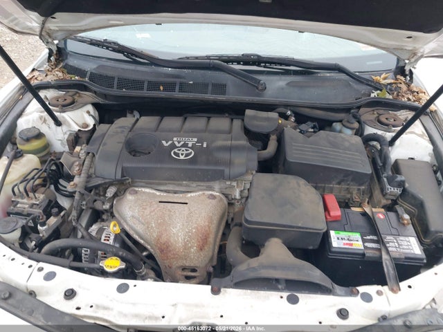 2010 Toyota CAMRY LE 照片 10