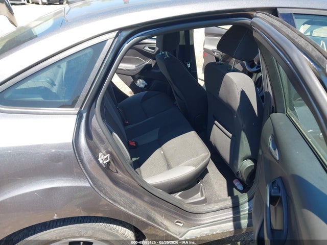 صورة 8 لـ 2013 FORD FOCUS SE