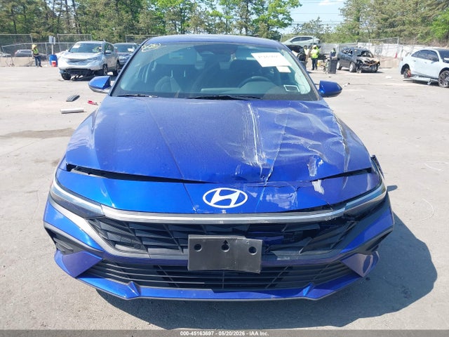 2024 Hyundai ELANTRA SE photo 6