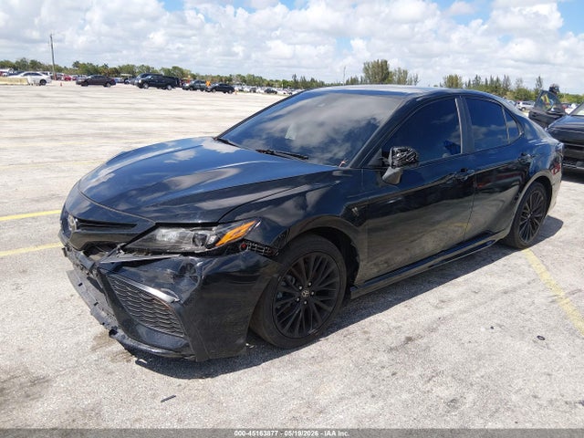 2021 TOYOTA CAMRY SE NIGHTSHADE EDITION 2