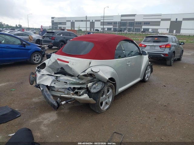 2009 Volkswagen NEW BEETLE 2.5L BLUSH EDITION — фото 4