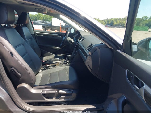 صورة 5 لـ 2016 Volkswagen PASSAT 1.8T SE