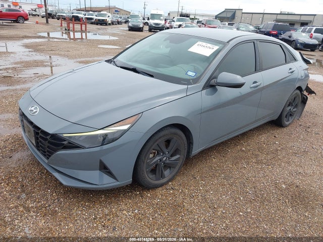 صورة 2 لـ 2021 Hyundai ELANTRA SEL