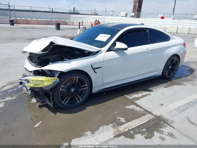 صورة 2 لـ 2015 BMW M4