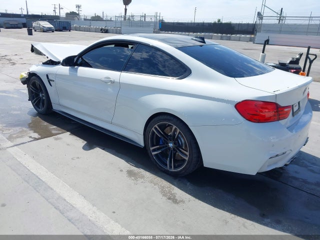 صورة 3 لـ 2015 BMW M4