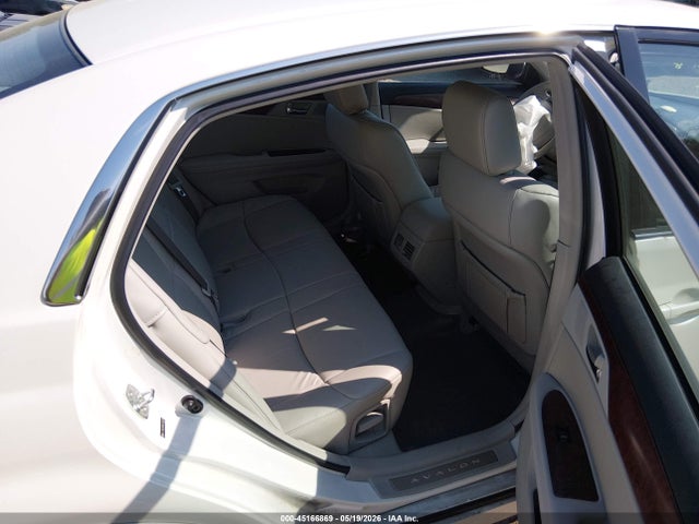 صورة 8 لـ 2011 Toyota AVALON