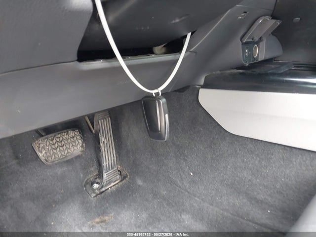 2018 Toyota CAMRY XLE thumbnail 11