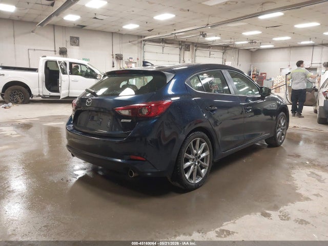 2018 Mazda MAZDA3 TOURING — фото 4