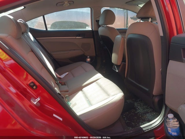 صورة 8 لـ 2017 Hyundai ELANTRA SE