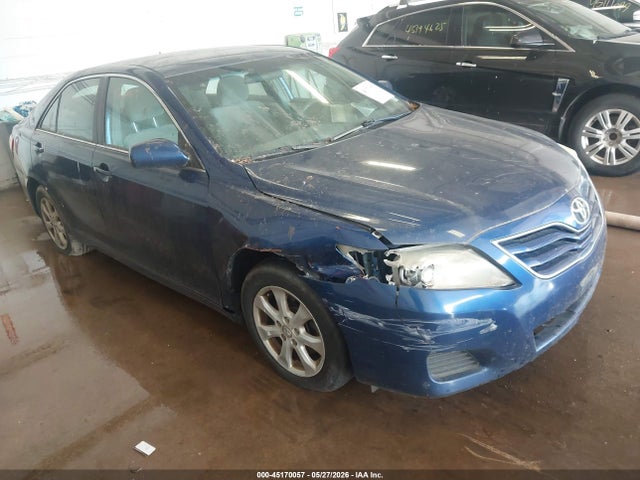 2011 TOYOTA CAMRY LE