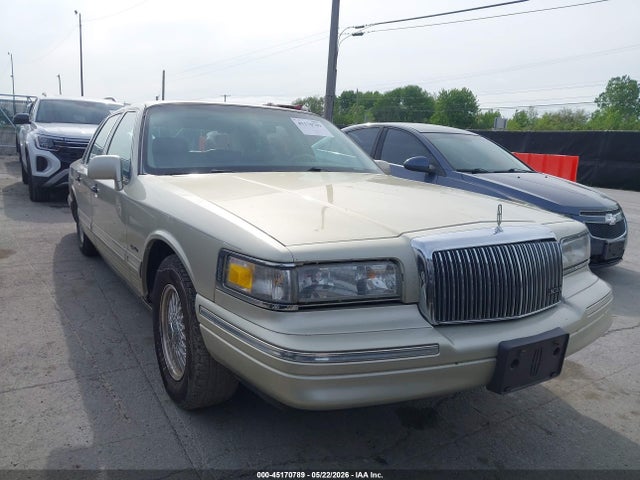 1997 LINCOLN TOWN CAR SIGNATURE