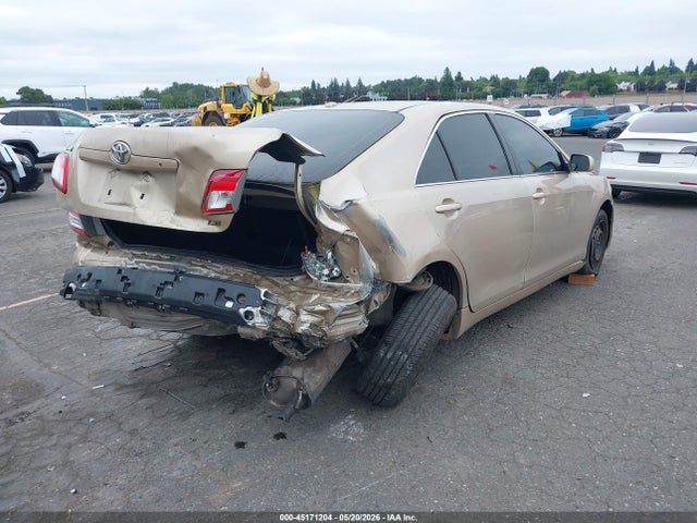 2011 Toyota CAMRY LE photo 4