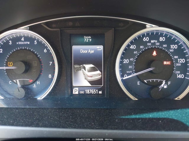 صورة 7 لـ 2016 Toyota CAMRY LE