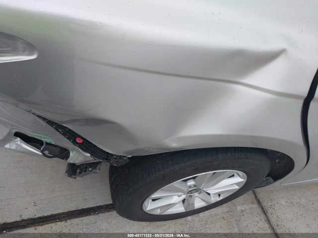 صورة 6 لـ 2026 Toyota CAMRY LE