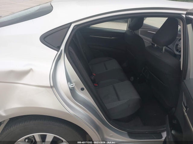 صورة 8 لـ 2026 Toyota CAMRY LE