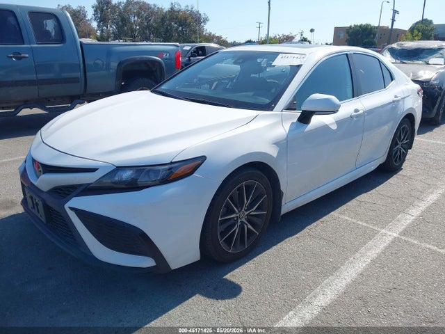 صورة 2 لـ 2023 Toyota CAMRY SE