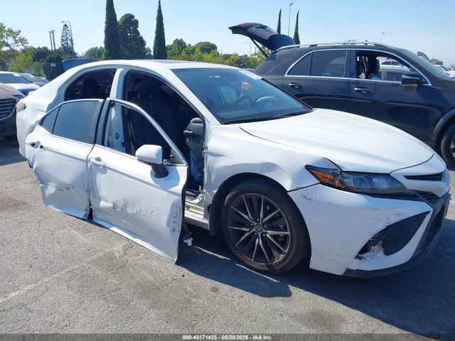 صورة 6 لـ 2023 Toyota CAMRY SE